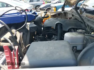 ✅ 2002 GMC Yukon SLE • VIN: 1GKEK13VX2R297438 • Lot: 42844157. Listed on IAAI with 268,994 mi. Free auction sales archive from the USA and detailed vehicle history report at DreamBid. Image 13.