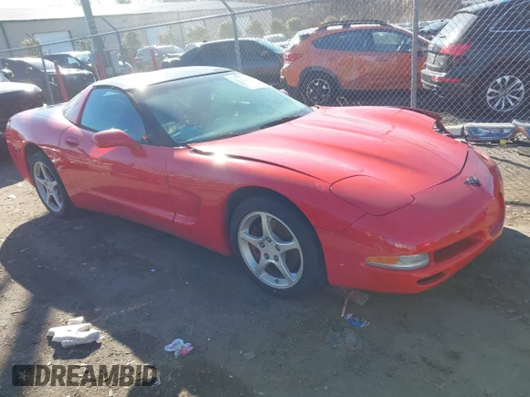✅ 2004 Chevrolet Corvette • VIN: 1G1YY22G545124252 • Lot: 44093077. Wystawiony na IAAI z przebiegiem 196 000 mil. Bezpłatny archiwum sprzedaży aukcyjnych z USA i szczegółowy raport historii pojazdu na DreamBid. Zdjęcie 1.