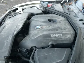 ✅ 2017 BMW 3 Series 330i • VIN: WBA8B9G55HNU48524 • Lot: 43402752. Wystawiony na IAAI z przebiegiem 68 052 mil. Bezpłatny archiwum sprzedaży aukcyjnych z USA i szczegółowy raport historii pojazdu na DreamBid. Zdjęcie 21.