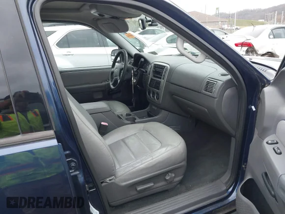 ✅ 2005 Ford Explorer XLT • VIN: 1FMDU73K15UB01345 • Лот: 40890023. Опубліковано раніше на IAAI з пробігом 110 214 миль. Безкоштовний доступ до архіву аукціонних продажів зі США та докладний звіт про історію автомобіля на DreamBid. Зображення 5.