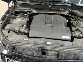 ✅ 2018 Land Rover Range Rover • VIN: SALGS2RE0JA503213 • Лот: 96563955. Опубликован ранее на Copart с пробегом 126 350 миль. Бесплатный доступ к архиву аукционных продаж из США и подробный отчёт об истории автомобиля на DreamBid. Изображение 14.