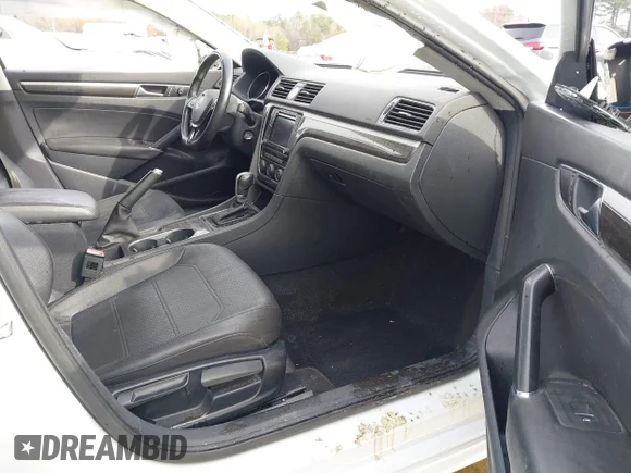 ✅ 2016 Volkswagen Passat SE • VIN: 1VWBT7A38GC024232 • Lot: 43947490. Listed on IAAI with 92,960 mi. Free auction sales archive from the USA and detailed vehicle history report at DreamBid. Image 5.