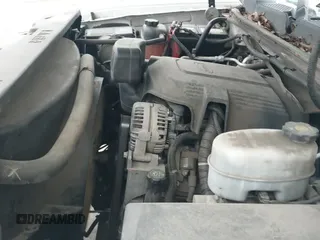 ✅ 2012 Chevrolet Silverado 2500HD Work Truck • VIN: 1GB0CVCG8CF145676 • Lot: 41835188. Wystawiony na IAAI z przebiegiem 88 412 mil. Bezpłatny archiwum sprzedaży aukcyjnych z USA i szczegółowy raport historii pojazdu na DreamBid. Zdjęcie 21.