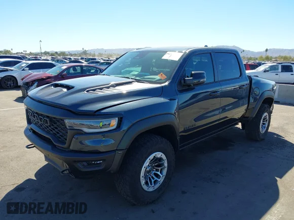 ✅ 2025 Ram 1500 RHO • VIN: 1C6SRFUP8SN673222 • Лот: 44588733. Опубліковано раніше на IAAI з пробігом 13 165 миль. Безкоштовний доступ до архіву аукціонних продажів зі США та докладний звіт про історію автомобіля на DreamBid. Зображення 2.