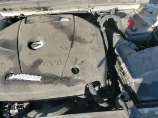 ✅ 2018 Volvo V90 • VIN: YV4102NKXJ1028178 • Lot: 41813455. Listed on Copart with 109,925 mi. Free auction sales archive from the USA and detailed vehicle history report at DreamBid. Image 14.