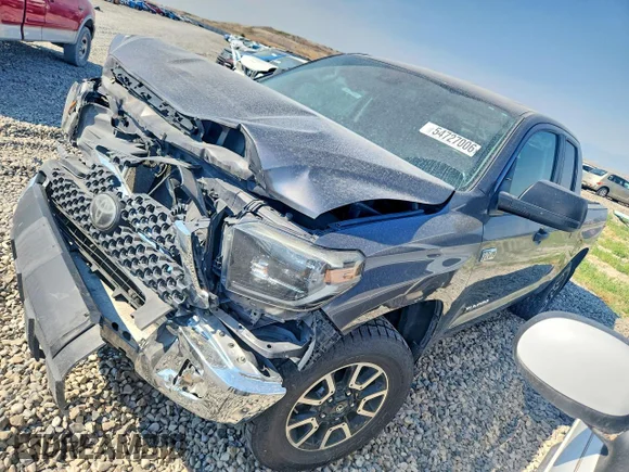 ✅ 2021 Toyota Tundra SR5 • VIN: 5TFUY5F19MX998377 • Лот: 54727006. Опубликован ранее на Copart с пробегом 71 063 миль. Бесплатный доступ к архиву аукционных продаж из США и подробный отчёт об истории автомобиля на DreamBid. Изображение 1.