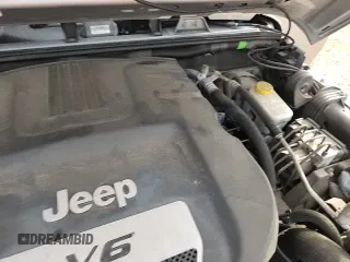 ✅ 2017 Jeep Wrangler Unlimited Sport • VIN: 1C4BJWDGXHL650268 • Лот: 82594345. Опубликован ранее на Copart с пробегом 106 643 миль. Бесплатный доступ к архиву аукционных продаж из США и подробный отчёт об истории автомобиля на DreamBid. Изображение 16.