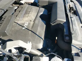 ✅ 2017 Nissan Pathfinder Platinum • VIN: 5N1DR2MM9HC609142 • Lot: 43781563. Wystawiony na IAAI z przebiegiem 235 772 mil. Bezpłatny archiwum sprzedaży aukcyjnych z USA i szczegółowy raport historii pojazdu na DreamBid. Zdjęcie 19.