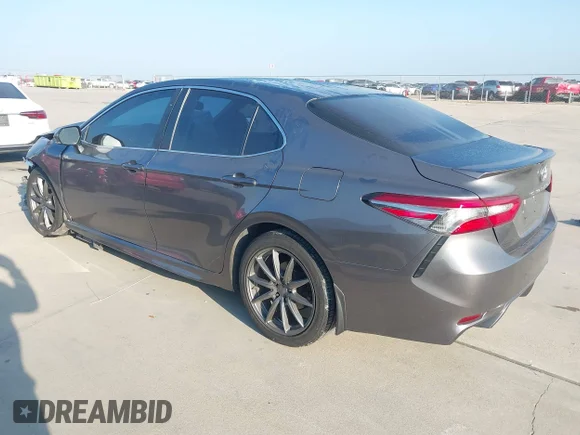 ✅ 2018 Toyota Camry XLE • VIN: 4T1B11HK5JU144456 • Lot: 43496006. Wystawiony na IAAI z przebiegiem 91 302 mil. Bezpłatny archiwum sprzedaży aukcyjnych z USA i szczegółowy raport historii pojazdu na DreamBid. Zdjęcie 3.