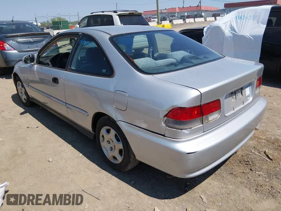 ✅ 2000 Honda Civic EX • VIN: 1HGEJ824XYL128582 • Lot: 44800688. Wystawiony na IAAI z przebiegiem 303 252 mil. Bezpłatny archiwum sprzedaży aukcyjnych z USA i szczegółowy raport historii pojazdu na DreamBid. Zdjęcie 3.