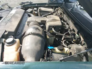 ✅ 2002 Ford F-150 XL • VIN: 1FTRX18L82NA04813 • Lot: 43142438. Listed on IAAI with 359,238 mi. Free auction sales archive from the USA and detailed vehicle history report at DreamBid. Image 19.