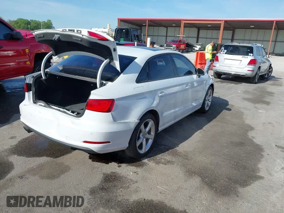 ✅ 2016 Audi A3 Premium • VIN: WAUA7GFF0G1051164 • Lot: 44919816. Wystawiony na IAAI z przebiegiem 83 063 mil. Bezpłatny archiwum sprzedaży aukcyjnych z USA i szczegółowy raport historii pojazdu na DreamBid. Zdjęcie 4.