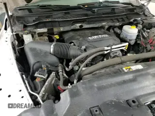 ✅ 2018 Ram 3500 Tradesman • VIN: 3C63R3GJ7JG267059 • Lot: 55666125. Wystawiony na Copart z przebiegiem 59 818 mil. Bezpłatny archiwum sprzedaży aukcyjnych z USA i szczegółowy raport historii pojazdu na DreamBid. Zdjęcie 13.