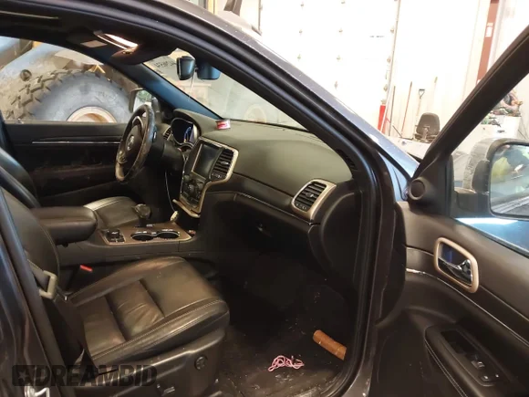 ✅ 2015 Jeep Grand Cherokee Limited • VIN: 1C4RJFBG9FC941777 • Lot: 44296534. Listed on IAAI with 120,250 mi. Free auction sales archive from the USA and detailed vehicle history report at DreamBid. Image 5.