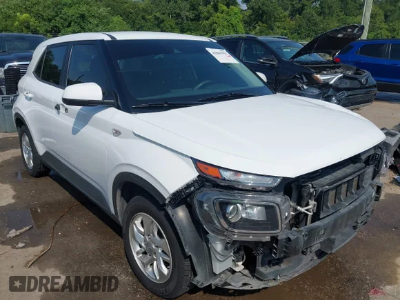 ✅ 2022 Hyundai Venue SE • VIN: KMHRB8A30NU156589 • Lot: 42885991. Wystawiony na IAAI z przebiegiem 83 040 mil. Bezpłatny archiwum sprzedaży aukcyjnych z USA i szczegółowy raport historii pojazdu na DreamBid. Zdjęcie 1.