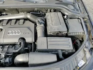 ✅ 2013 Audi A3 Premium Plus • VIN: WAUKEAFM4DA013549 • Lot: 87291474. Wystawiony na Copart z przebiegiem 74 530 mil. Bezpłatny archiwum sprzedaży aukcyjnych z USA i szczegółowy raport historii pojazdu na DreamBid. Zdjęcie 14.