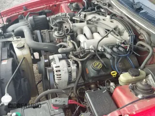 ✅ 2003 Ford Mustang Standard • VIN: 1FAFP40423F418079 • Lot: 43406241. Wystawiony na IAAI z przebiegiem 112 435 mil. Bezpłatny archiwum sprzedaży aukcyjnych z USA i szczegółowy raport historii pojazdu na DreamBid. Zdjęcie 12.