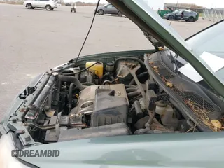 ✅ 2005 Toyota Highlander • VIN: JTEEP21A350084628 • Lot: 43727711. Listed on IAAI with 262,926 mi. Free auction sales archive from the USA and detailed vehicle history report at DreamBid. Image 12.