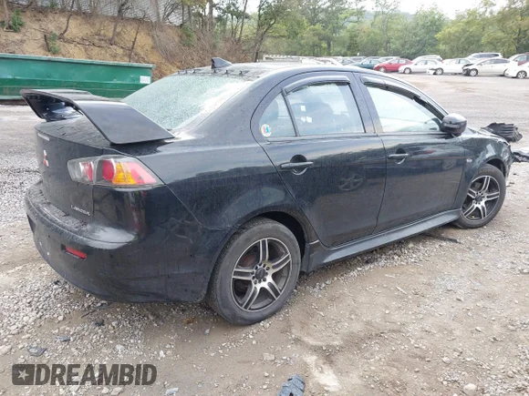 ✅ 2015 Mitsubishi Lancer ES • VIN: JA32U2FUXFU004382 • Lot: 42977736. Wystawiony na IAAI z przebiegiem 232 020 mil. Bezpłatny archiwum sprzedaży aukcyjnych z USA i szczegółowy raport historii pojazdu na DreamBid. Zdjęcie 4.