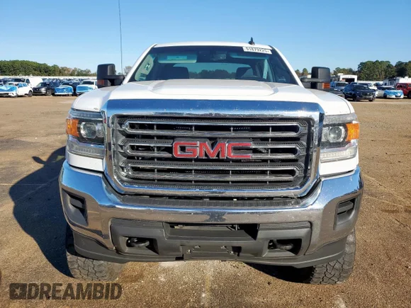 ✅ 2019 GMC Sierra 2500HD • VIN: 1GT12NEG5KF265742 • Lot: 91879225. Wystawiony na Copart z przebiegiem 138 520 mil. Bezpłatny archiwum sprzedaży aukcyjnych z USA i szczegółowy raport historii pojazdu na DreamBid. Zdjęcie 5.