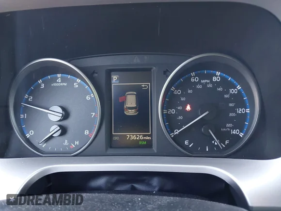 ✅ 2018 Toyota RAV4 XLE • VIN: JTMRFREV1JJ246114 • Lot: 45465101. Listed on IAAI with 73,626 mi. Free auction sales archive from the USA and detailed vehicle history report at DreamBid. Image 7.