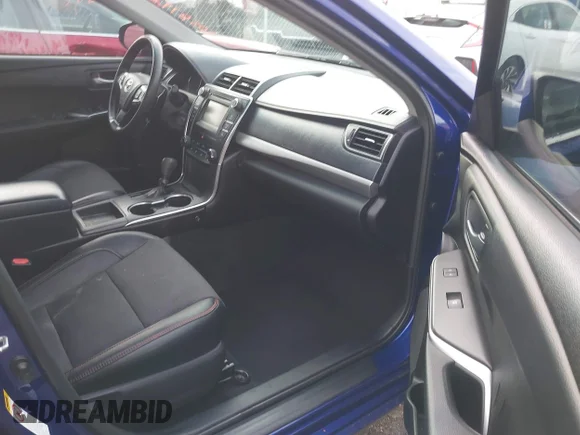 ✅ 2016 Toyota Camry SE • VIN: 4T1BF1FK2GU505879 • Lot: 43791258. Wystawiony na IAAI z przebiegiem 145 372 mil. Bezpłatny archiwum sprzedaży aukcyjnych z USA i szczegółowy raport historii pojazdu na DreamBid. Zdjęcie 5.