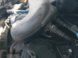 ✅ 2018 Ford Transit • VIN: 1FTYR1CM3JKA10900 • Lot: 42966038. Wystawiony na IAAI z przebiegiem 288 632 mil. Bezpłatny archiwum sprzedaży aukcyjnych z USA i szczegółowy raport historii pojazdu na DreamBid. Zdjęcie 20.