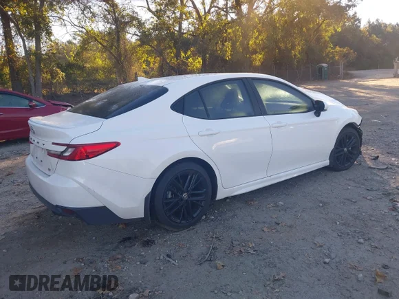 ✅ 2025 Toyota Camry SE • VIN: 4T1DAACK0SU113682 • Лот: 43456065. Опубликован ранее на IAAI с пробегом 16 786 миль. Бесплатный доступ к архиву аукционных продаж из США и подробный отчёт об истории автомобиля на DreamBid. Изображение 4.