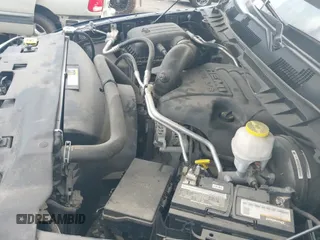 ✅ 2019 Ram 1500 SLT • VIN: 1C6RR7LT4KS511205 • Lot: 43141339. Wystawiony na IAAI z przebiegiem 58 942 mil. Bezpłatny archiwum sprzedaży aukcyjnych z USA i szczegółowy raport historii pojazdu na DreamBid. Zdjęcie 20.