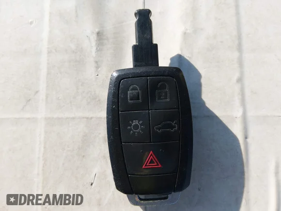 ✅ 2008 Volvo V50 2.5T • VIN: YV1MJ672082410896 • Лот: 44172447. Опубліковано раніше на IAAI з пробігом 176 915 миль. Безкоштовний доступ до архіву аукціонних продажів зі США та докладний звіт про історію автомобіля на DreamBid. Зображення 11.