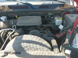 2008 Dodge Dakota ST z VIN 1D7HE22K88S570462, wystawiony jako IAAI lot #43153984 z przebiegiem 156 718 mil mil oraz . Historia ofert i sprzedaży dostępna na DreamBid. Obrazek 12.