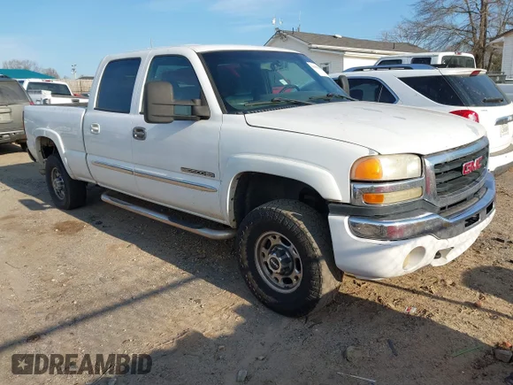 ✅ 2005 GMC Sierra 2500HD SLT • VIN: 1GTHK23U15F970791 • Lot: 44359068. Listed on IAAI with 211,084 mi. Free auction sales archive from the USA and detailed vehicle history report at DreamBid. Image 1.