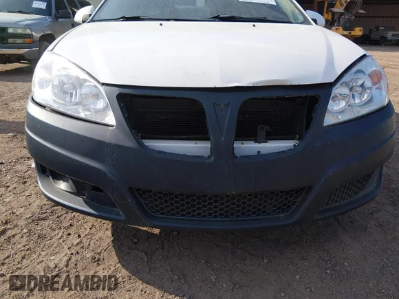 ✅ 2010 Pontiac G6 1SA • VIN: 1G2ZA5E08A4160250 • Lot: 44652560. Wystawiony na IAAI z przebiegiem 240 307 mil. Bezpłatny archiwum sprzedaży aukcyjnych z USA i szczegółowy raport historii pojazdu na DreamBid. Zdjęcie 6.