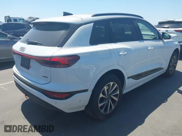 ✅ 2025 Audi Q6 e-tron Premium Plus • VIN: WA124BGFXSA073645 • Lot: 44898554. Listed on IAAI with Not provided. Free auction sales archive from the USA and detailed vehicle history report at DreamBid. Image 4.