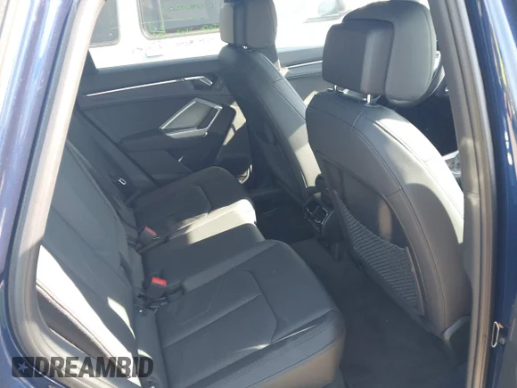 ✅ 2025 Audi Q3 S line Premium • VIN: WA1DECF31S1055912 • Lot: 42830925. Wystawiony na IAAI z przebiegiem 3 500 mil. Bezpłatny archiwum sprzedaży aukcyjnych z USA i szczegółowy raport historii pojazdu na DreamBid. Zdjęcie 8.