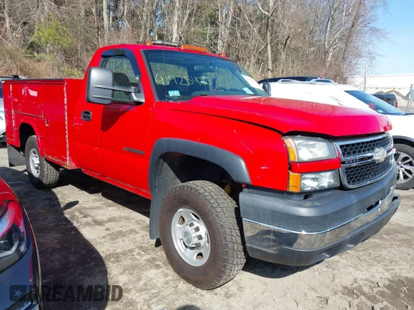 ✅ 2006 Chevrolet Silverado 2500HD LT1 • VIN: 1GCHK24U16E145209 • Lot: 41925420. Wystawiony na IAAI z przebiegiem 110 285 mil. Bezpłatny archiwum sprzedaży aukcyjnych z USA i szczegółowy raport historii pojazdu na DreamBid. Zdjęcie 1.