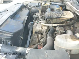 ✅ 2004 Chevrolet Silverado 2500HD LS • VIN: 1GCHK23234F201870 • Lot: 43503020. Wystawiony na IAAI z przebiegiem 277 071 mil. Bezpłatny archiwum sprzedaży aukcyjnych z USA i szczegółowy raport historii pojazdu na DreamBid. Zdjęcie 19.