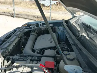 ✅ 2022 GMC Acadia SLE • VIN: 1GKKNKL42NZ174664 • Lot: 40738680. Listed on IAAI with 66,116 mi. Free auction sales archive from the USA and detailed vehicle history report at DreamBid. Image 17.