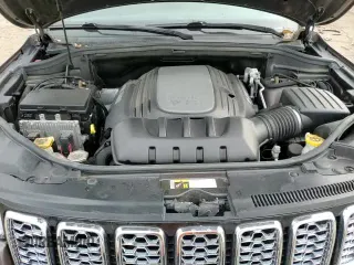 ✅ 2021 Jeep Grand Cherokee Overland • VIN: 1C4RJFCTXMC552753 • Lot: 91282105. Wystawiony na Copart z przebiegiem 47 616 mil. Bezpłatny archiwum sprzedaży aukcyjnych z USA i szczegółowy raport historii pojazdu na DreamBid. Zdjęcie 16.