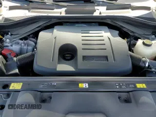 ✅ 2025 Land Rover Range Rover Sport Dynamic SE • VIN: SAL1L9E40SA426157 • Lot: 83853595. Wystawiony na Copart z przebiegiem 12 987 mil. Bezpłatny archiwum sprzedaży aukcyjnych z USA i szczegółowy raport historii pojazdu na DreamBid. Zdjęcie 16.