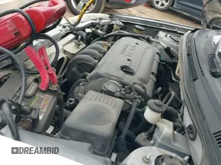 ✅ 2005 Toyota Corolla CE • VIN: 1NXBR32EX5Z428906 • Lot: 41629968. Wystawiony na IAAI z przebiegiem 228 997 mil. Bezpłatny archiwum sprzedaży aukcyjnych z USA i szczegółowy raport historii pojazdu na DreamBid. Zdjęcie 13.