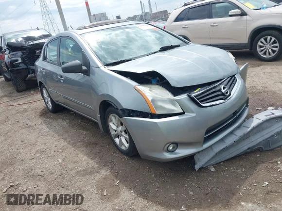 ✅ 2011 Nissan Sentra S • VIN: 3N1AB6AP5BL657740 • Lot: 43088036. Wystawiony na IAAI z przebiegiem 126 130 mil. Bezpłatny archiwum sprzedaży aukcyjnych z USA i szczegółowy raport historii pojazdu na DreamBid. Zdjęcie 1.