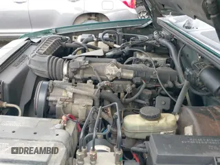 ✅ 1999 Ford Explorer Sport • VIN: 1FMYU24X0XUC46121 • Lot: 42351681. Listed on IAAI with 204,345 mi. Free auction sales archive from the USA and detailed vehicle history report at DreamBid. Image 19.