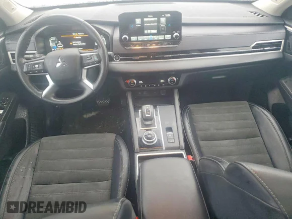 ✅ 2024 Mitsubishi Outlander SE • VIN: JA4J3VA84RZ039075 • Lot: 77935815. Wystawiony na Copart z przebiegiem 39 014 mil. Bezpłatny archiwum sprzedaży aukcyjnych z USA i szczegółowy raport historii pojazdu na DreamBid. Zdjęcie 8.