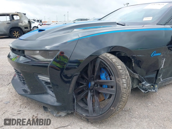 ✅ 2017 Chevrolet Camaro 2SS • VIN: 1G1FH1R71H0214928 • Lot: 44873825. Wystawiony na IAAI z przebiegiem 116 026 mil. Bezpłatny archiwum sprzedaży aukcyjnych z USA i szczegółowy raport historii pojazdu na DreamBid. Zdjęcie 5.