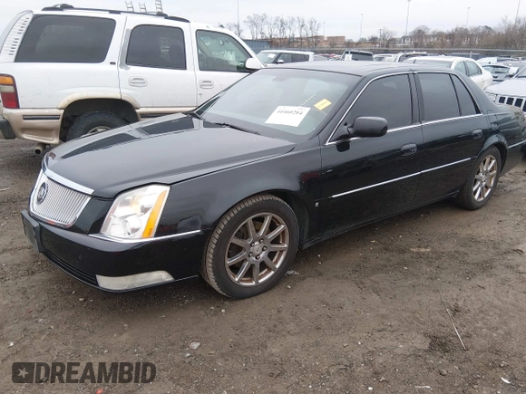 ✅ 2007 Cadillac DTS Performance • VIN: 1G6KD57997U132811 • Lot: 44460204. Wystawiony na IAAI z przebiegiem 198 145 mil. Bezpłatny archiwum sprzedaży aukcyjnych z USA i szczegółowy raport historii pojazdu na DreamBid. Zdjęcie 2.