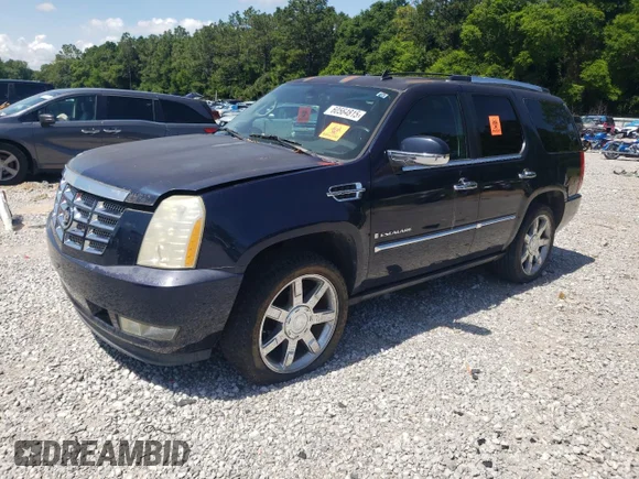✅ 2008 Cadillac Escalade • VIN: 1GYEC63858R207681 • Lot: 60564815. Listed on Copart with 98,240 mi. Free auction sales archive from the USA and detailed vehicle history report at DreamBid. Image 1.