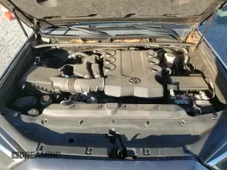 ✅ 2019 Toyota 4Runner SR5 Premium • VIN: JTEZU5JR1K5200408 • Lot: 87289855. Listed on Copart with 113,905 mi. Free auction sales archive from the USA and detailed vehicle history report at DreamBid. Image 16.