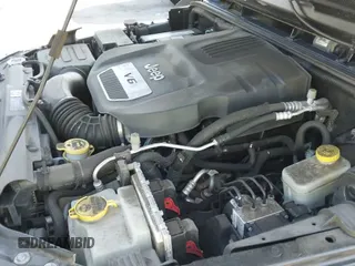 ✅ 2017 Jeep Wrangler Unlimited Sport • VIN: 1C4BJWDG6HL559546 • Lot: 43164625. Wystawiony na IAAI z przebiegiem 115 334 mil. Bezpłatny archiwum sprzedaży aukcyjnych z USA i szczegółowy raport historii pojazdu na DreamBid. Zdjęcie 19.