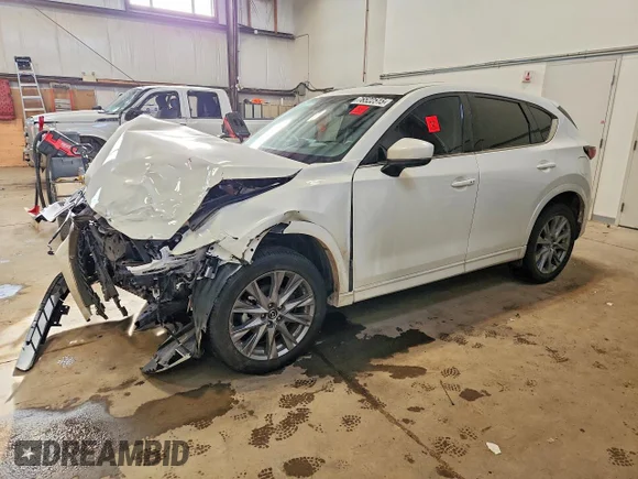 ✅ 2025 Mazda CX-5 GT • VIN: JM3KFBDM1S0565027 • Лот: 76522515. Опубликован ранее на Copart с пробегом Не указан. Бесплатный доступ к архиву аукционных продаж из США и подробный отчёт об истории автомобиля на DreamBid. Изображение 1.